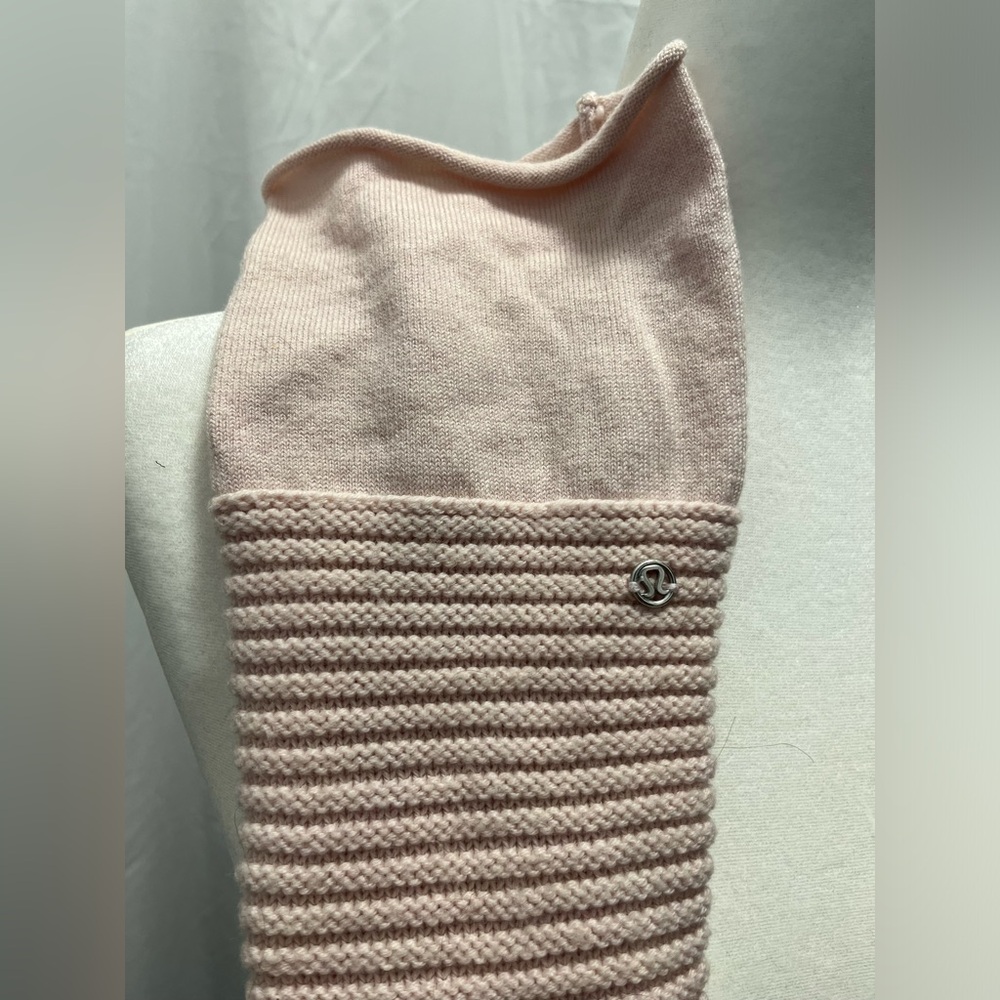 Lululemon Blissed Out Leg Warmers - Picture 3 of 5